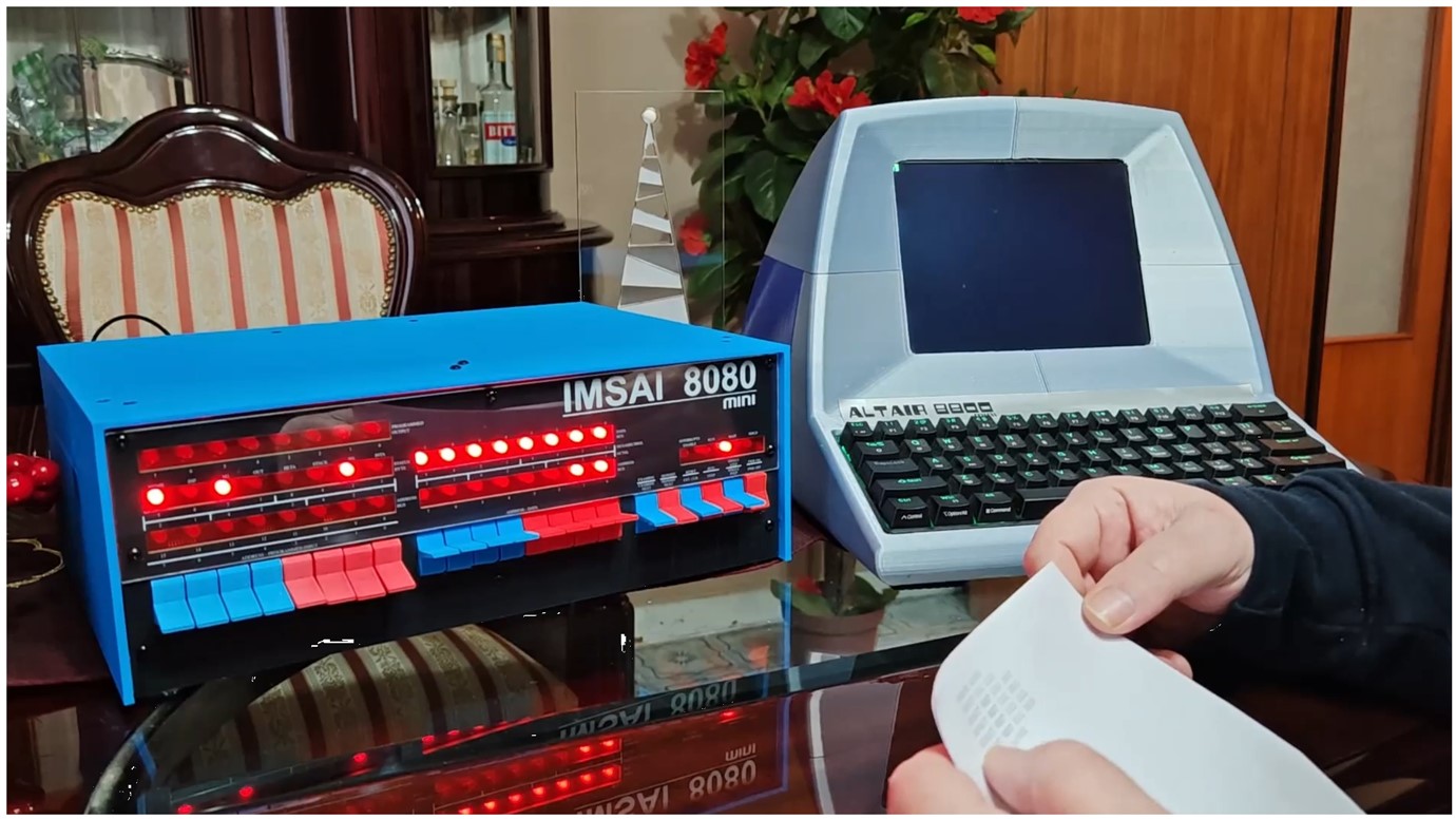 Altair 8800/IMSAI 8080 Mini (1380 x 776).jpg